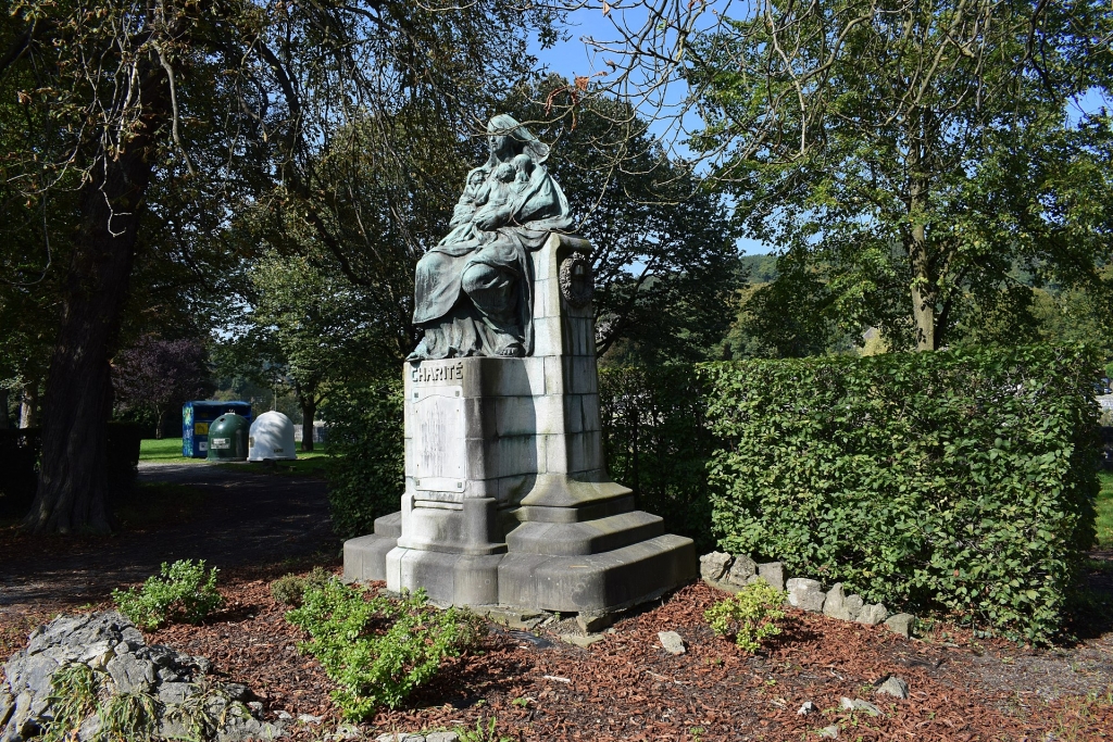 Monument de Madame Hortense Montefiore-Bischoffsheim